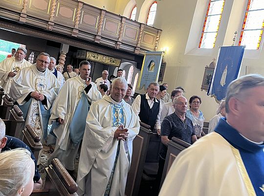 Piesza pielgrzymka Dekanatu Gniewińskiego w święto Matki Bożej Nieustającej Pomocy